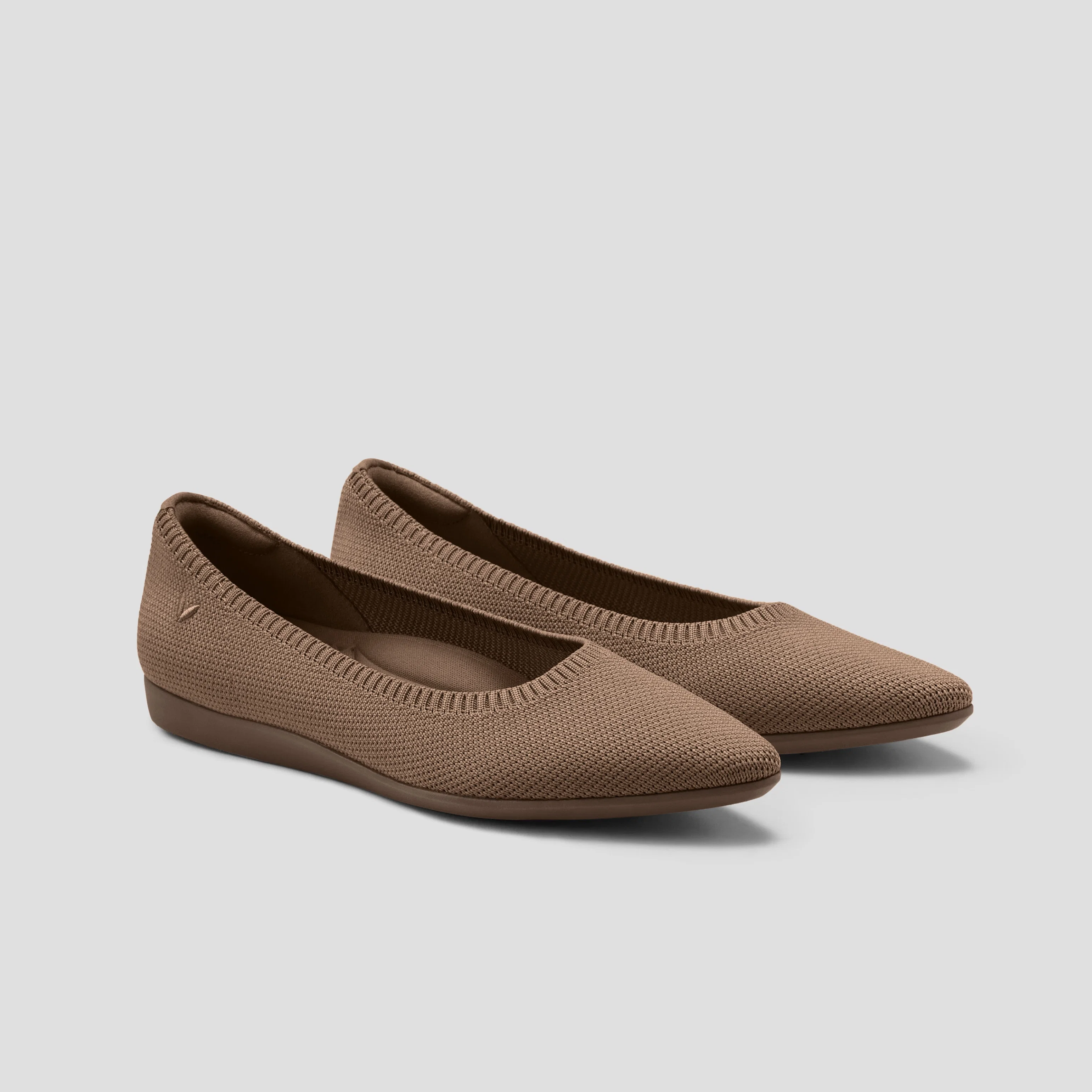 Lightweight Pointed-Ballet Flats (Aria Walker)