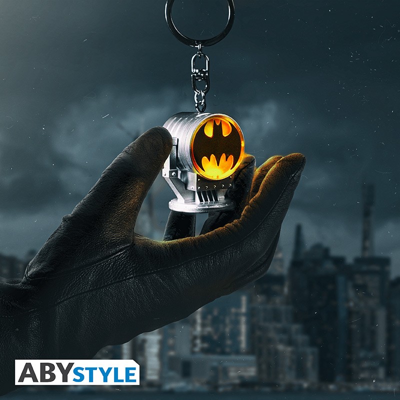 DC COMICS Premium 3D Keychain Bat-signal