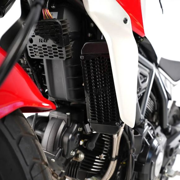 Protection de radiateur R&G Racing d'huileRef : RGR02072A / 1129378