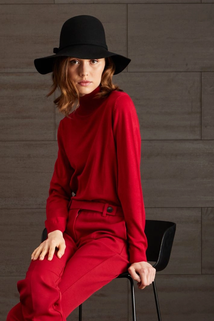 Wide-brimmed hat - BLACK