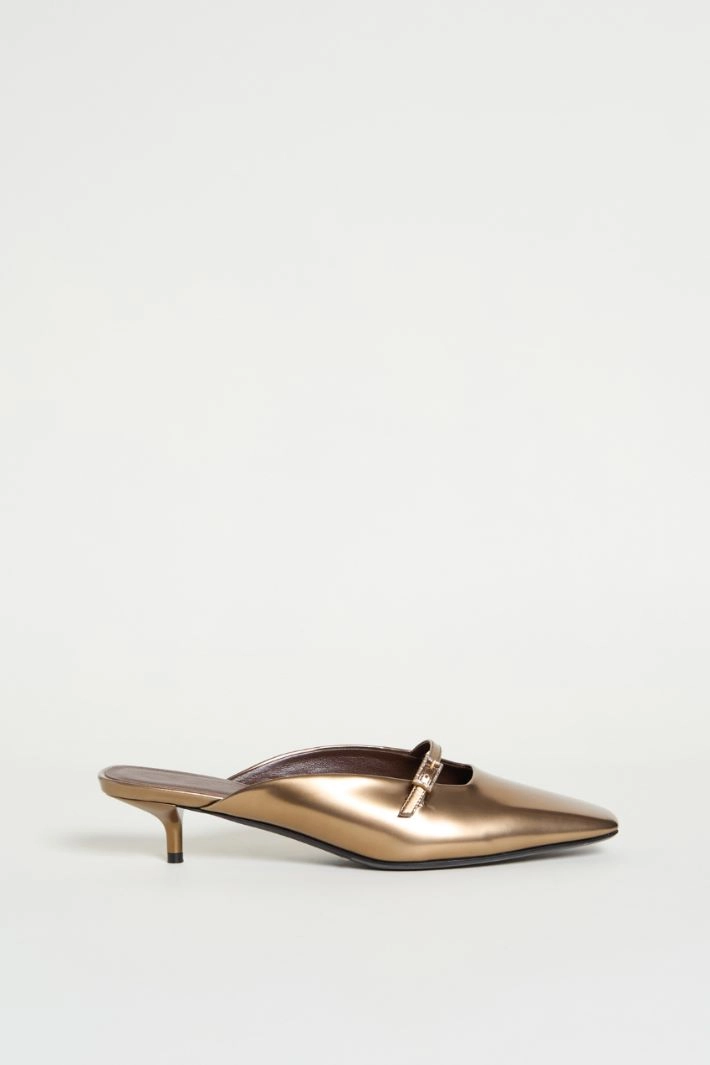 Laminated leather mules - BRONZE