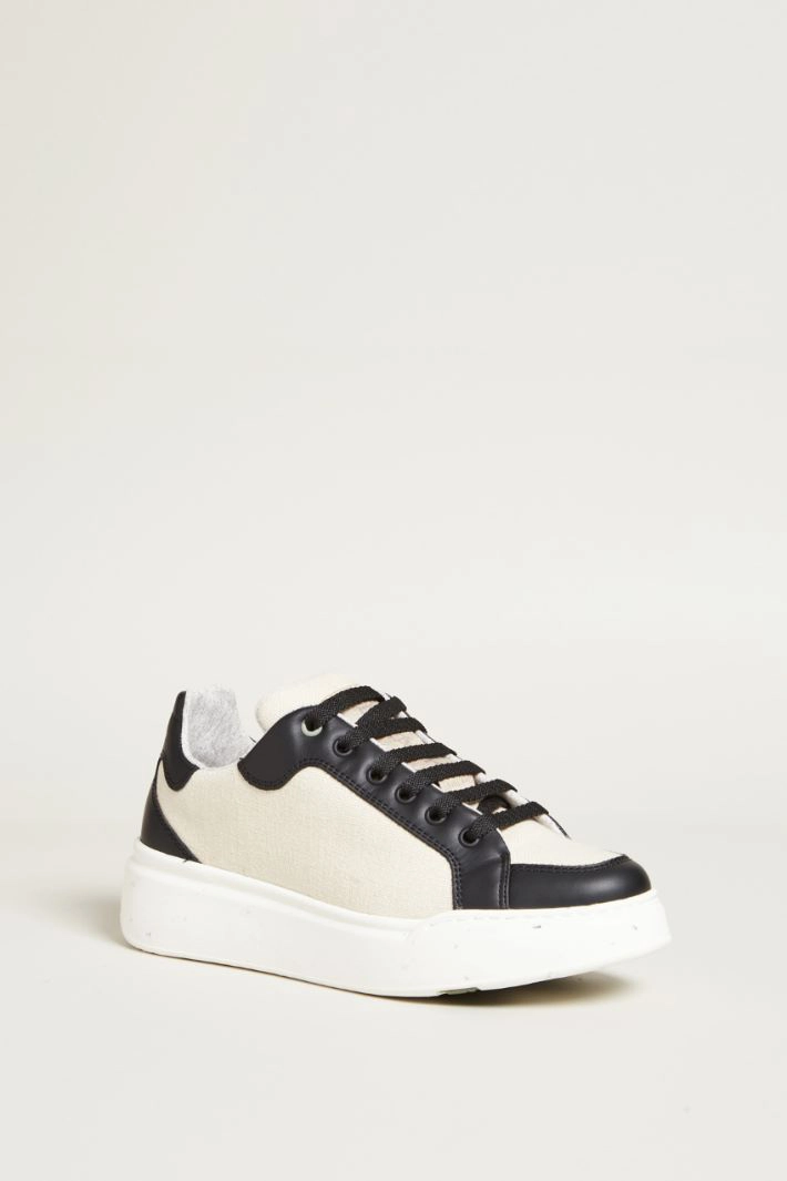 Canvas and leather sneakers - SAND BLACK