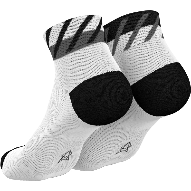 INCYLENCE Running Disrupts Short Socks - White