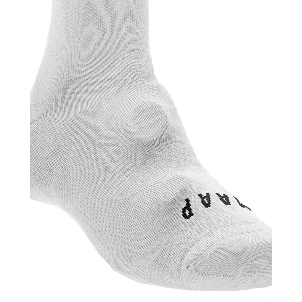 MAAP Knitted Oversocks - white