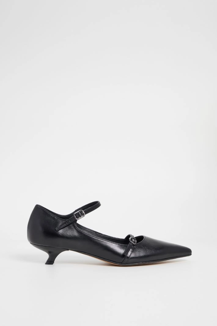 Pumps with straps  - BLACK