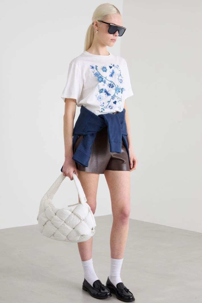 Embroidered T-shirt - WHITE LIGHT BLUE