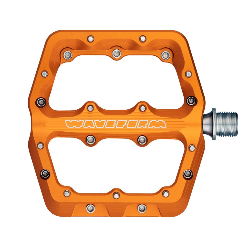 Wolf Tooth WAVEFORM Flat Pedals - Small - orange