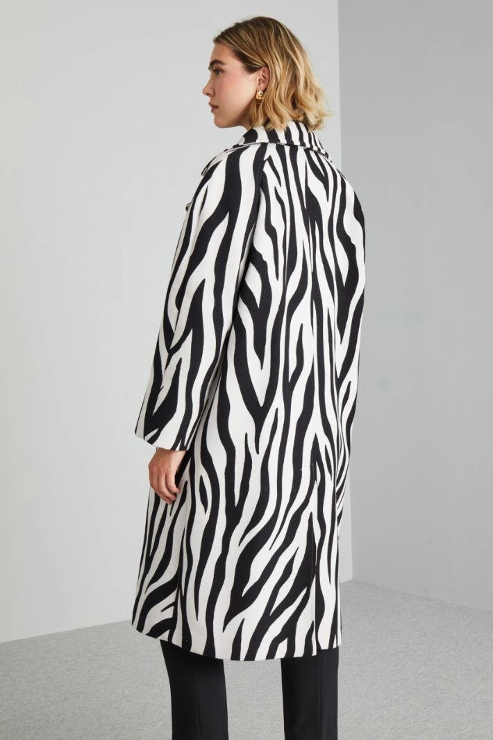 Animal-print jacquard coat - BLACK WHITE CREAM