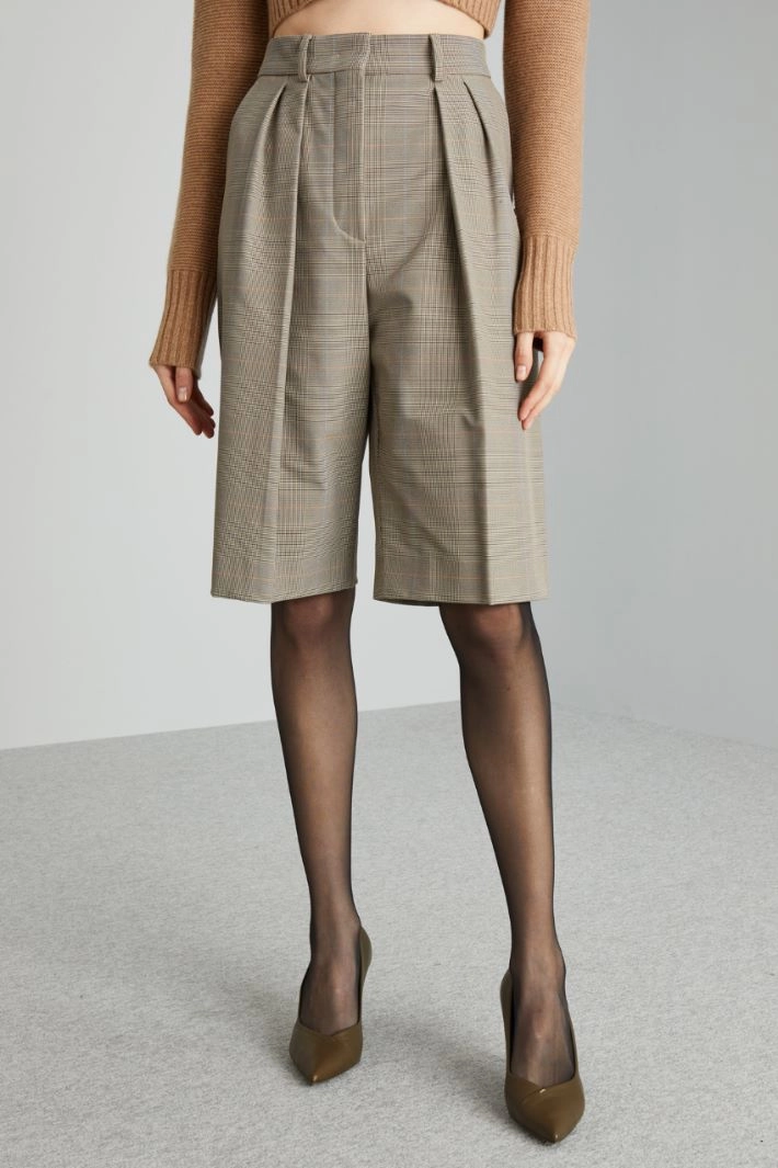 Bermudas with pleats - BROWN BEIGE