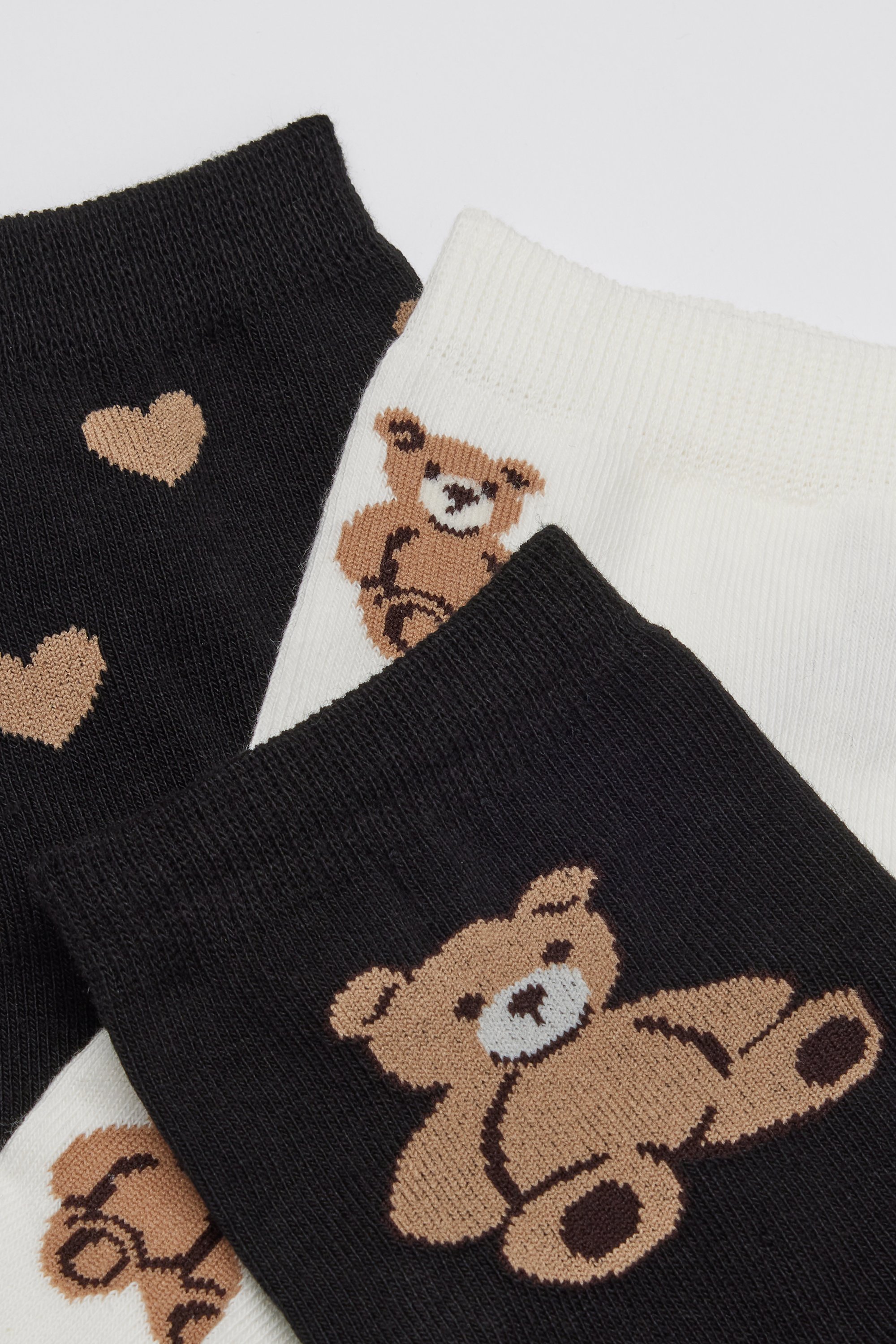 3 Pairs of Women's Short Patterned Cotton Socks