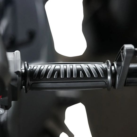 Show Chrome Combat Handlebar GripsRef: SHCH00024A / 06303213