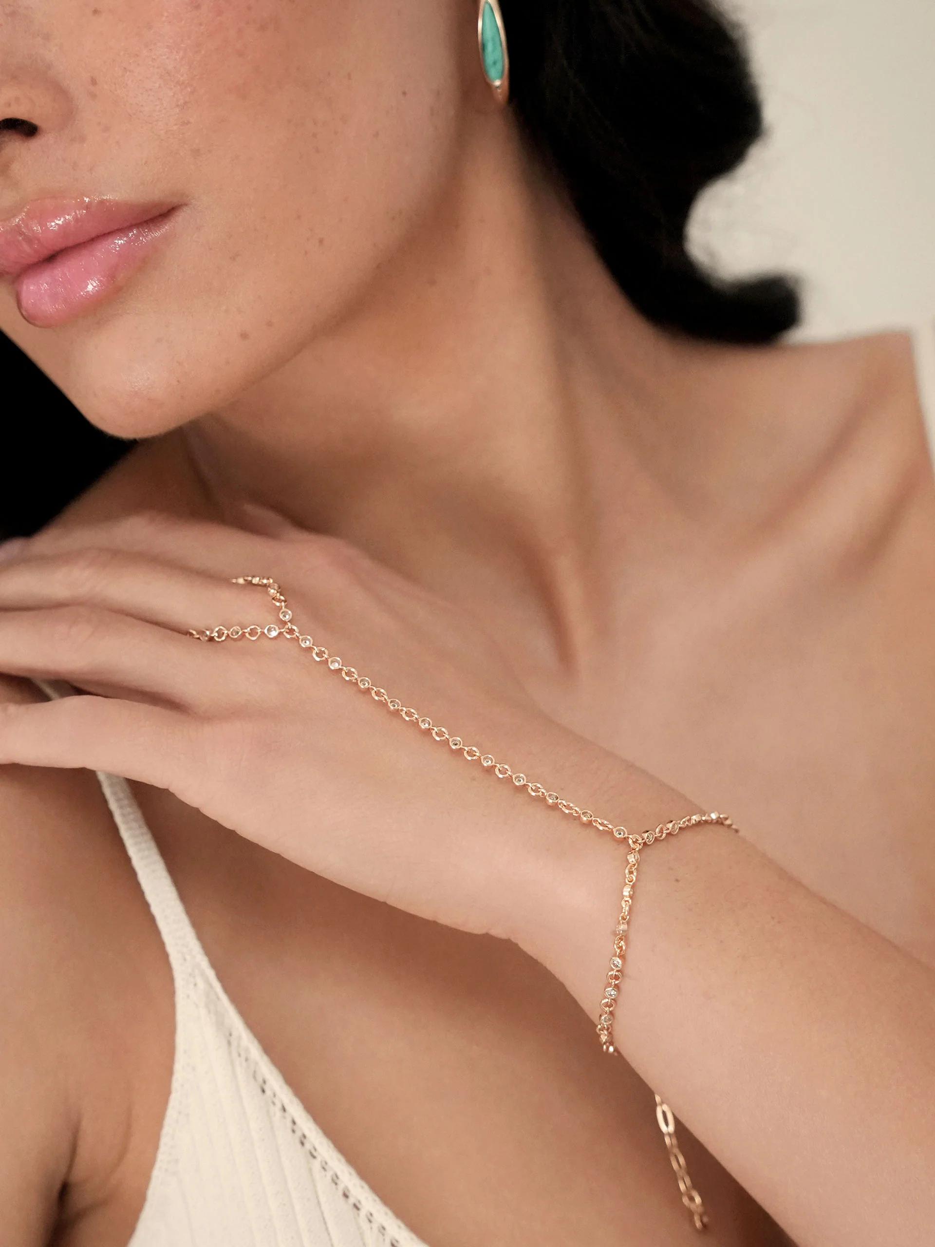 Crystal Dotted Hand Chain