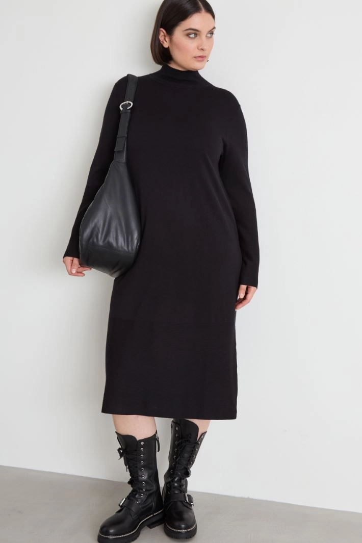 Knitted viscose dress - BLACK