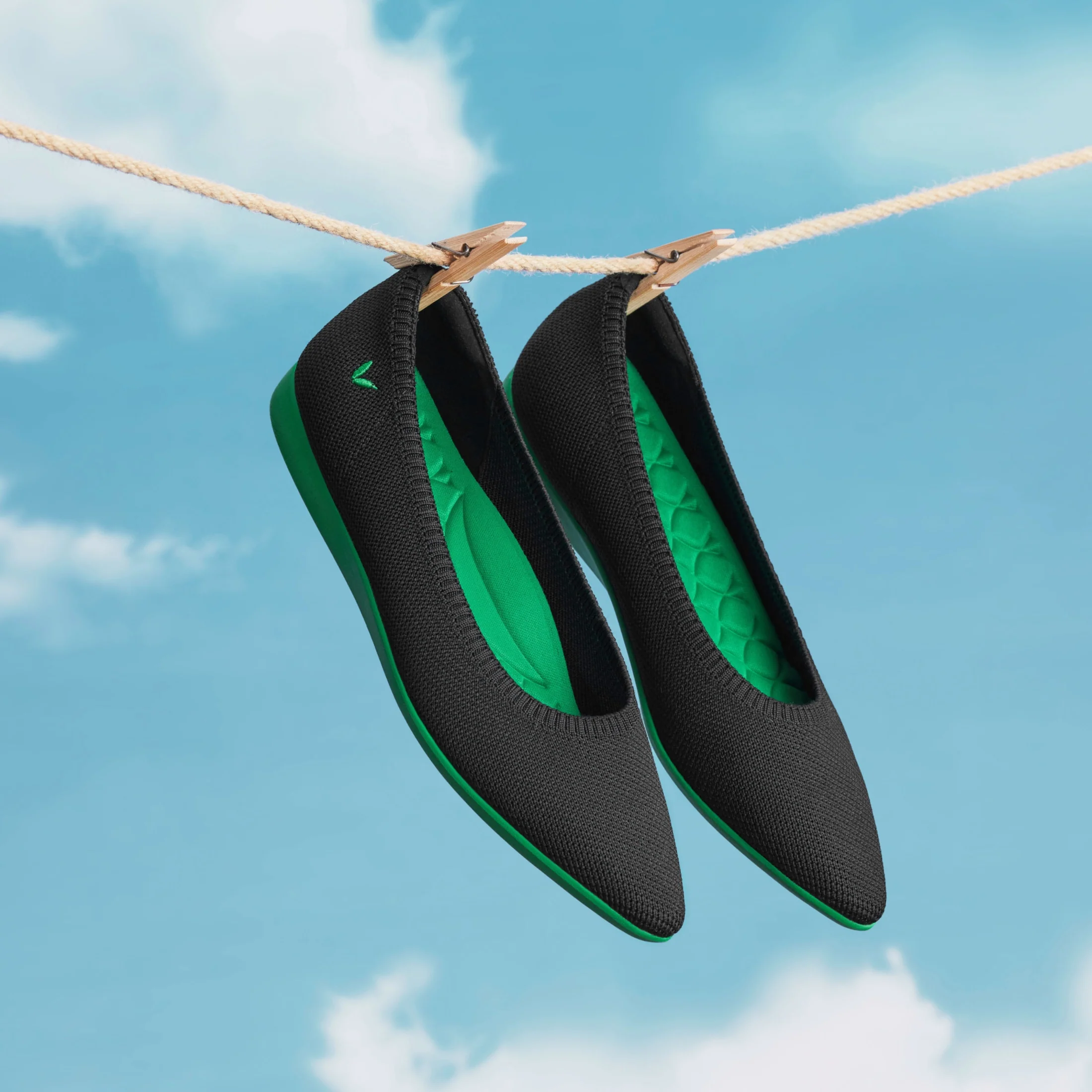 Lightweight Pointed-Ballet Flats (Aria Walker)