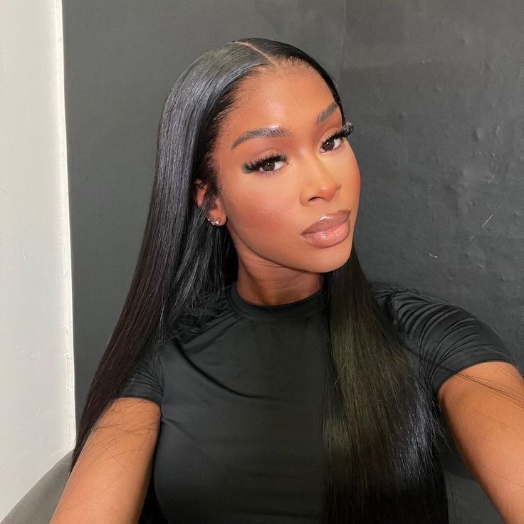 Upscale 100% Human Hair Full Lace Wig Straight 18