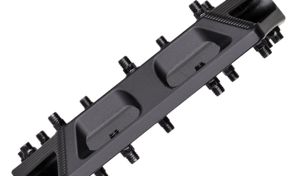 DMR Vault Mag Pedal - black