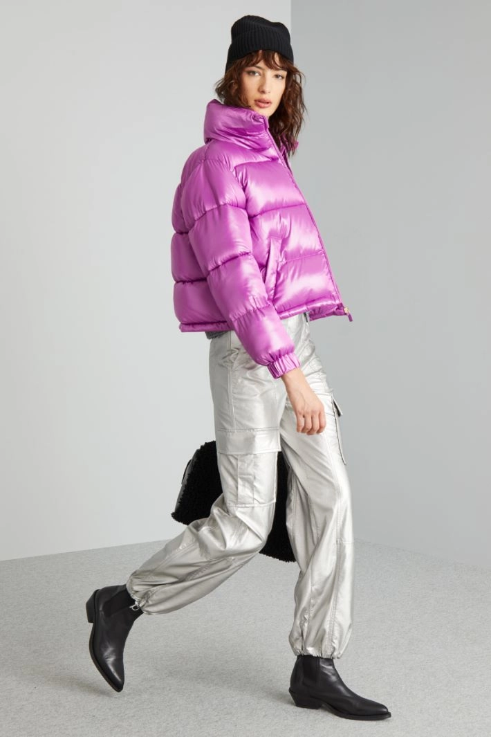 Short shiny down jacket - ORCHID PINK