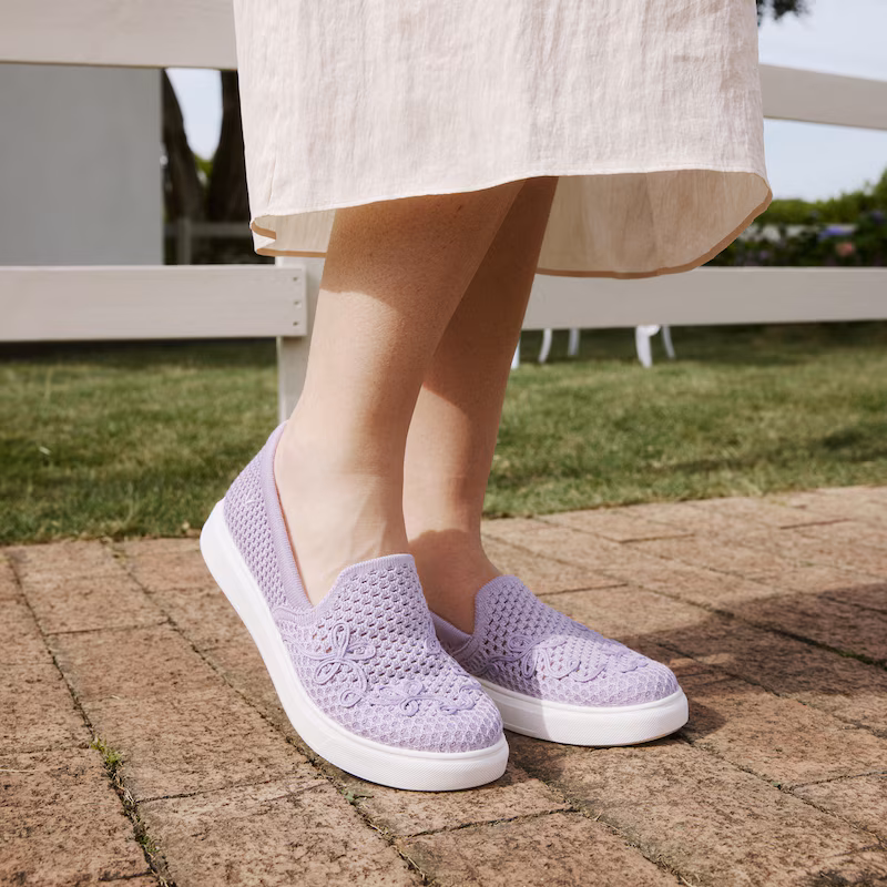 Classic Unisex Sneakers (V-Tune)