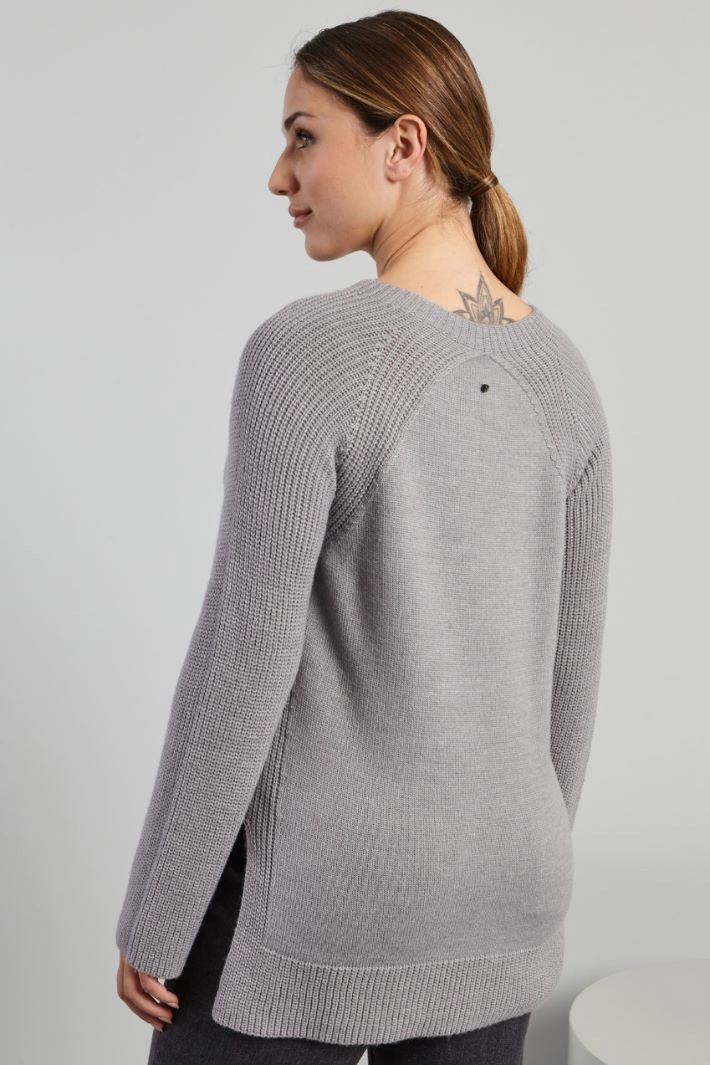 Wool sweater with slits - GREY