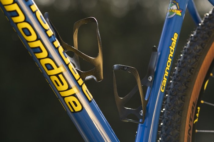 Alpcross Der Träger Carbon Bottle Cage