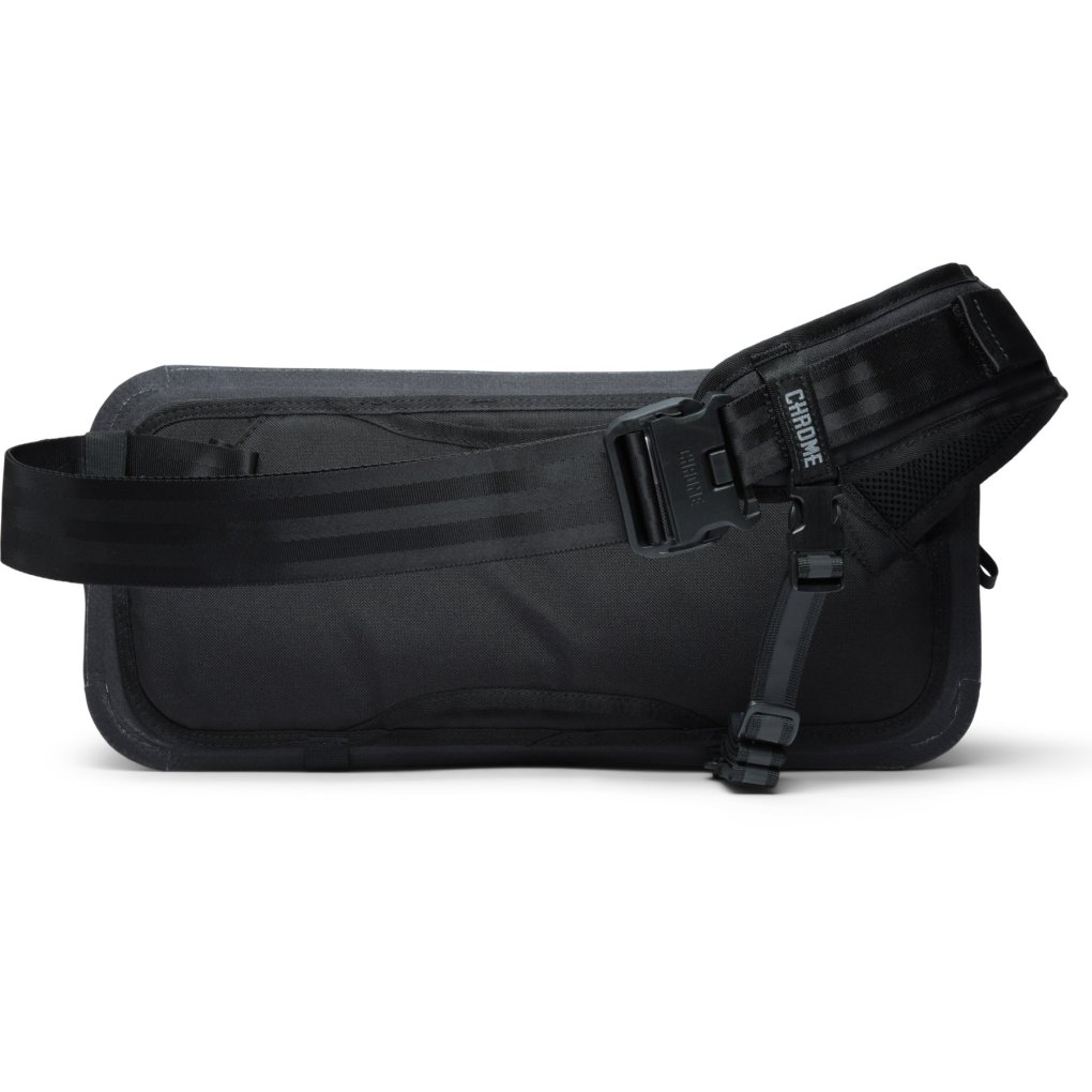 CHROME Kadet WP Shoulder Bag - 9 L - Black