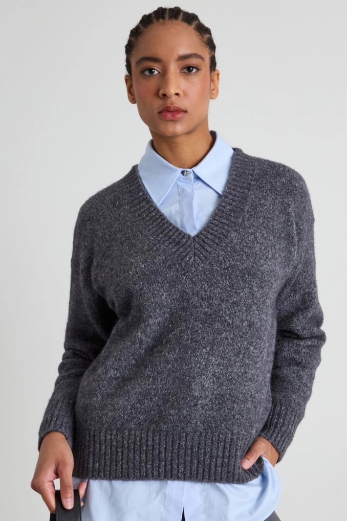 Alpaca and cotton V-neck sweater - DARK GREY