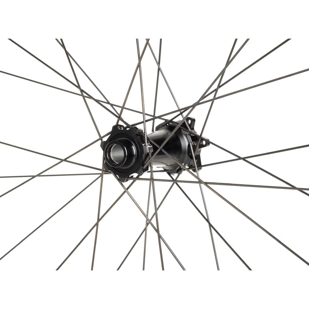 Bontrager Line Pro 30 TLR Front Wheel - 29