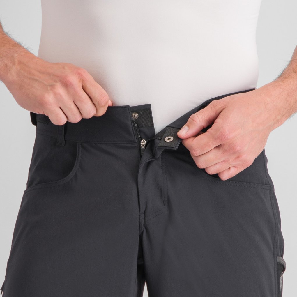 Sportful Supergiara Overshort Men - 002 Black