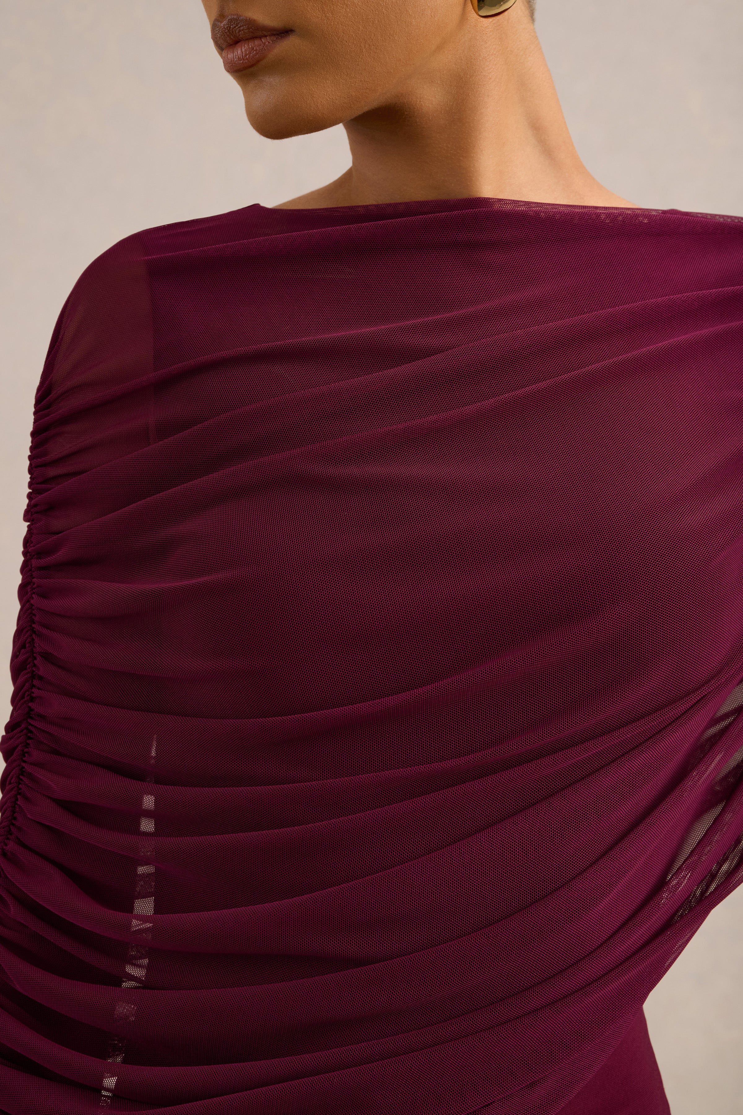 Ciana | Burgundy Jersey Ruched Round Neck Short Sleeve Maxi Dress With Draped Detailing And Back Split
