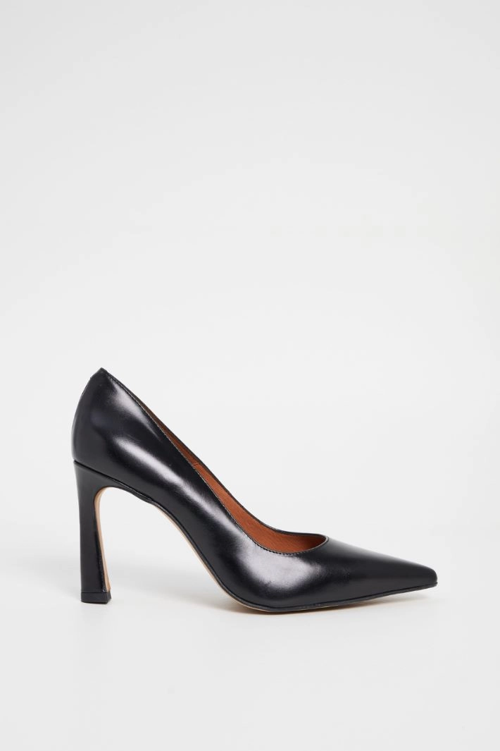 Genuine leather pumps - BLACK