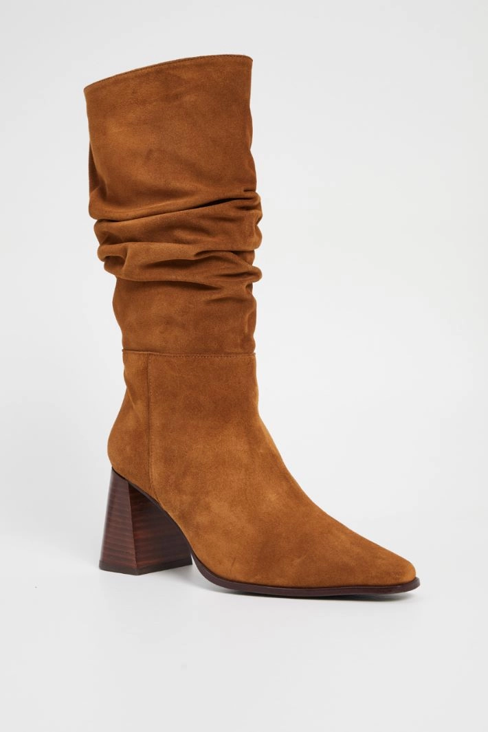 Boots with gathered detail - LEATHER