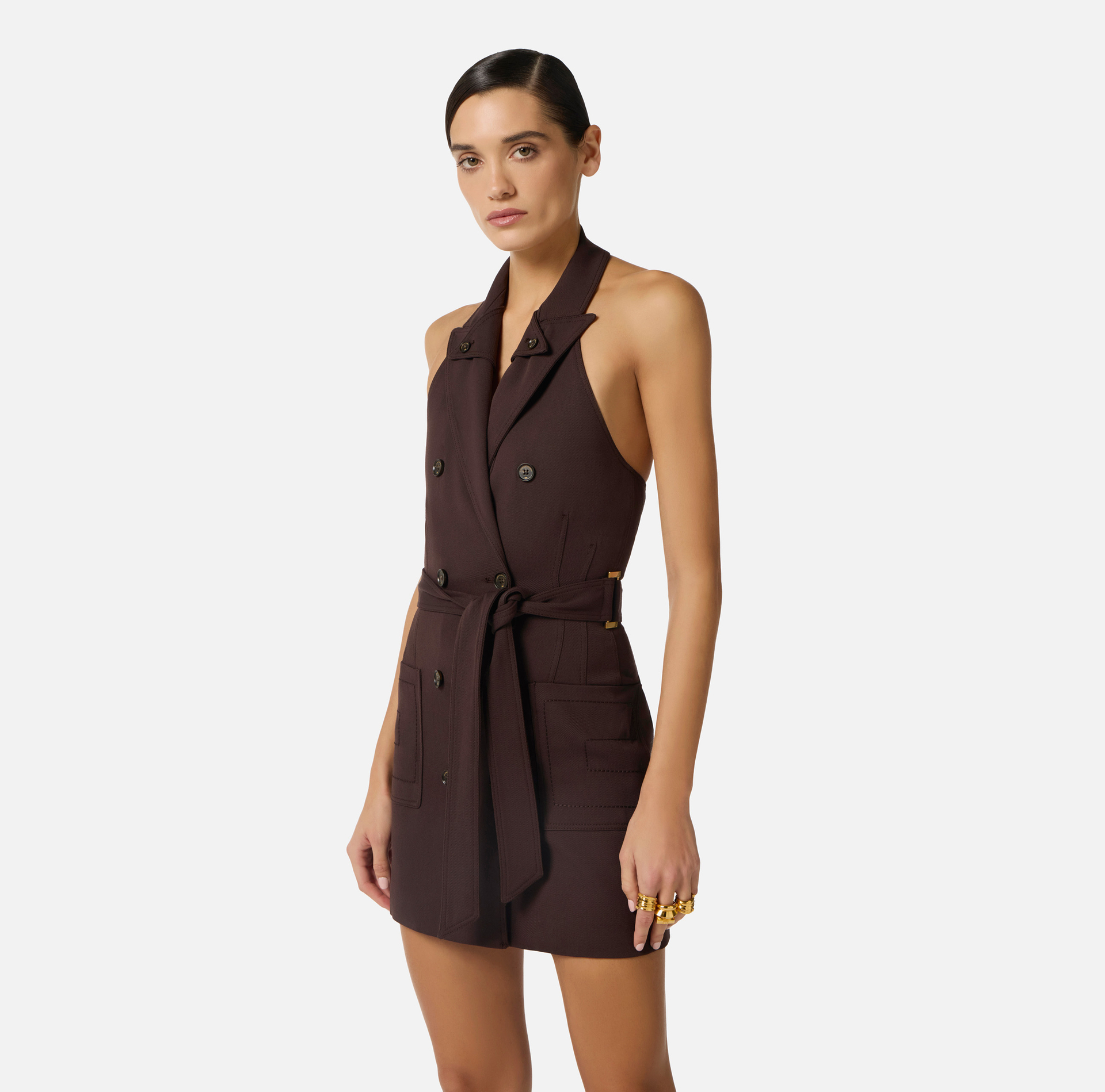 Dress in gabardine fabric with embroidered pockets