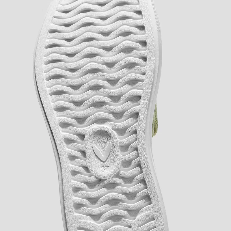 Classic Unisex Sneakers (V-Tune)