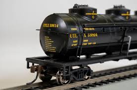 Bachmann THDR 3 dome tanker