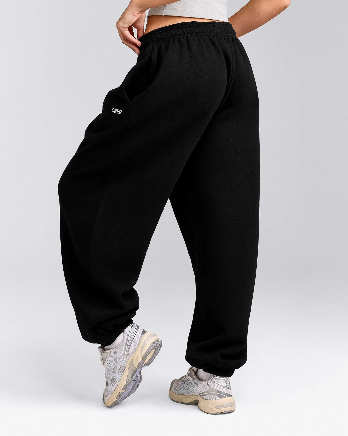 Foundations Cosy Oversized Joggers | Black
