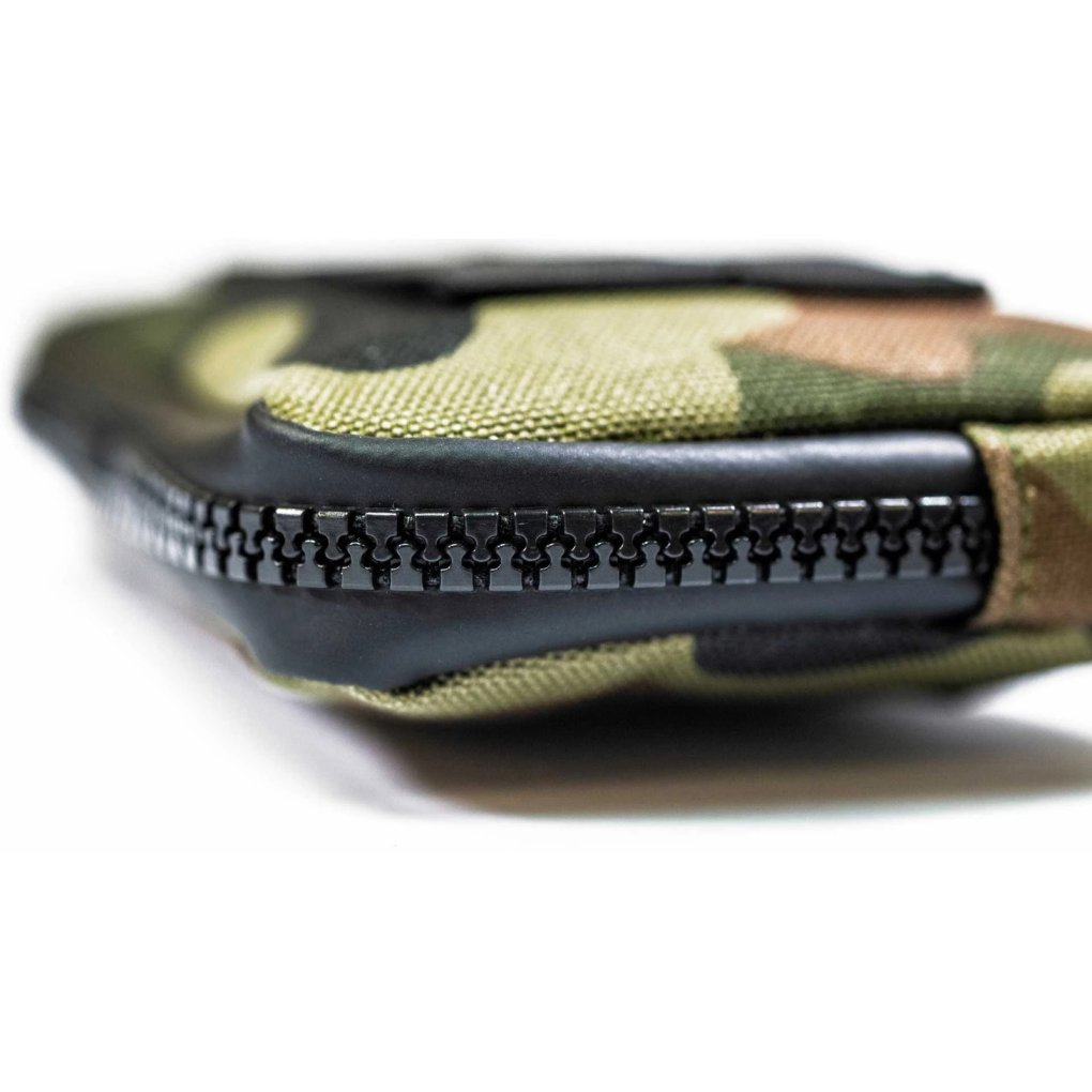 Muc-Off Essentials Case - 0.3L - camo/black