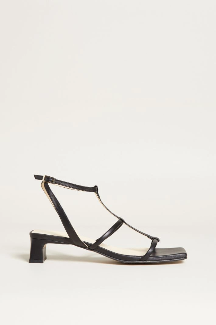 Heeled sandals - BLACK