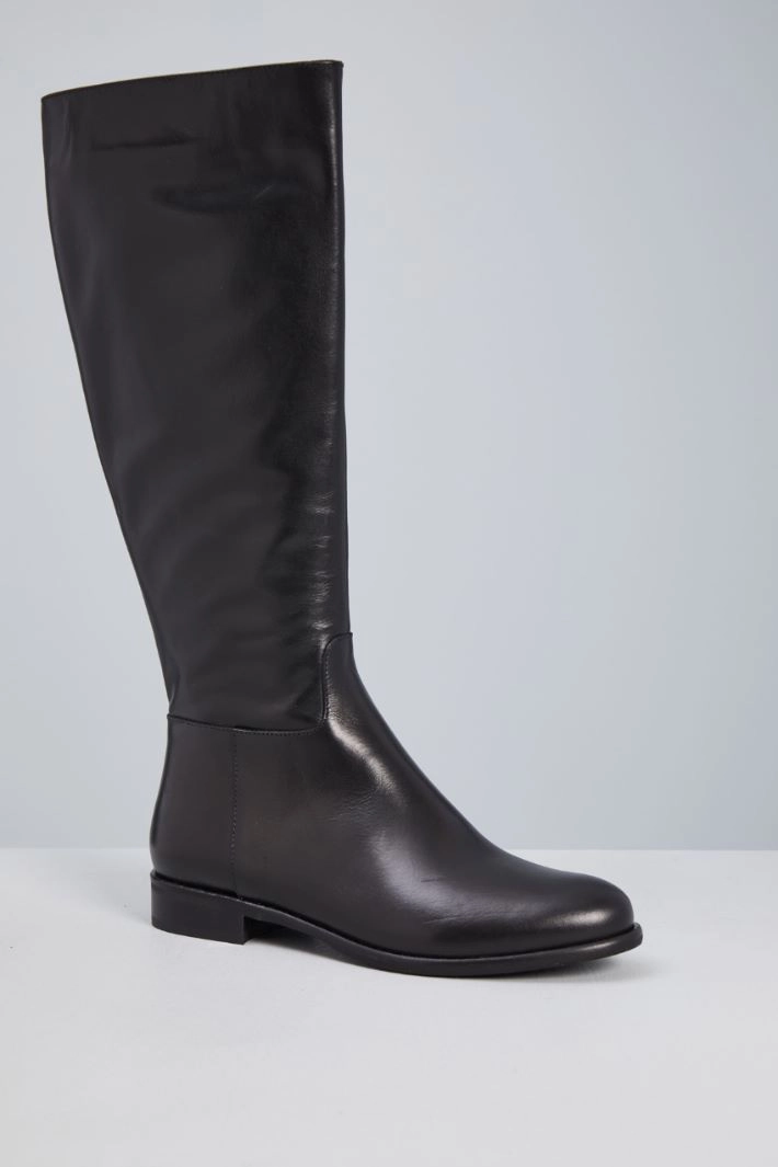 Boots with shaped shaft - BLACK