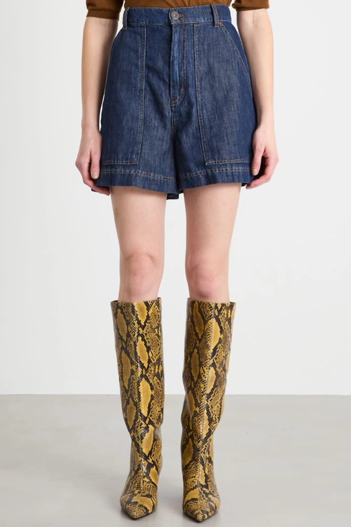 Denim Bermuda shorts with oversized cargo pockets - BLUE