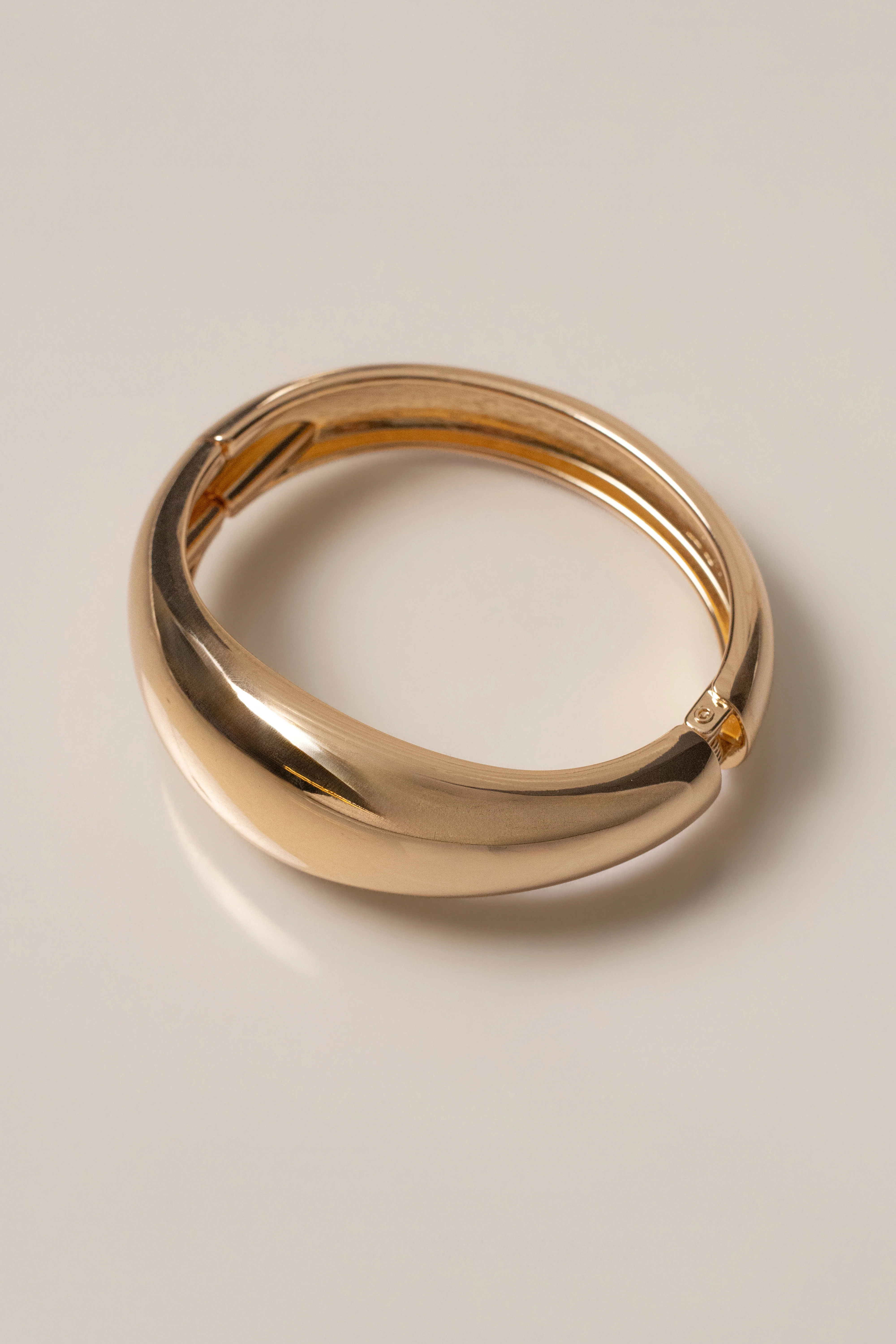 Gold Sabrina Hinge Bracelet