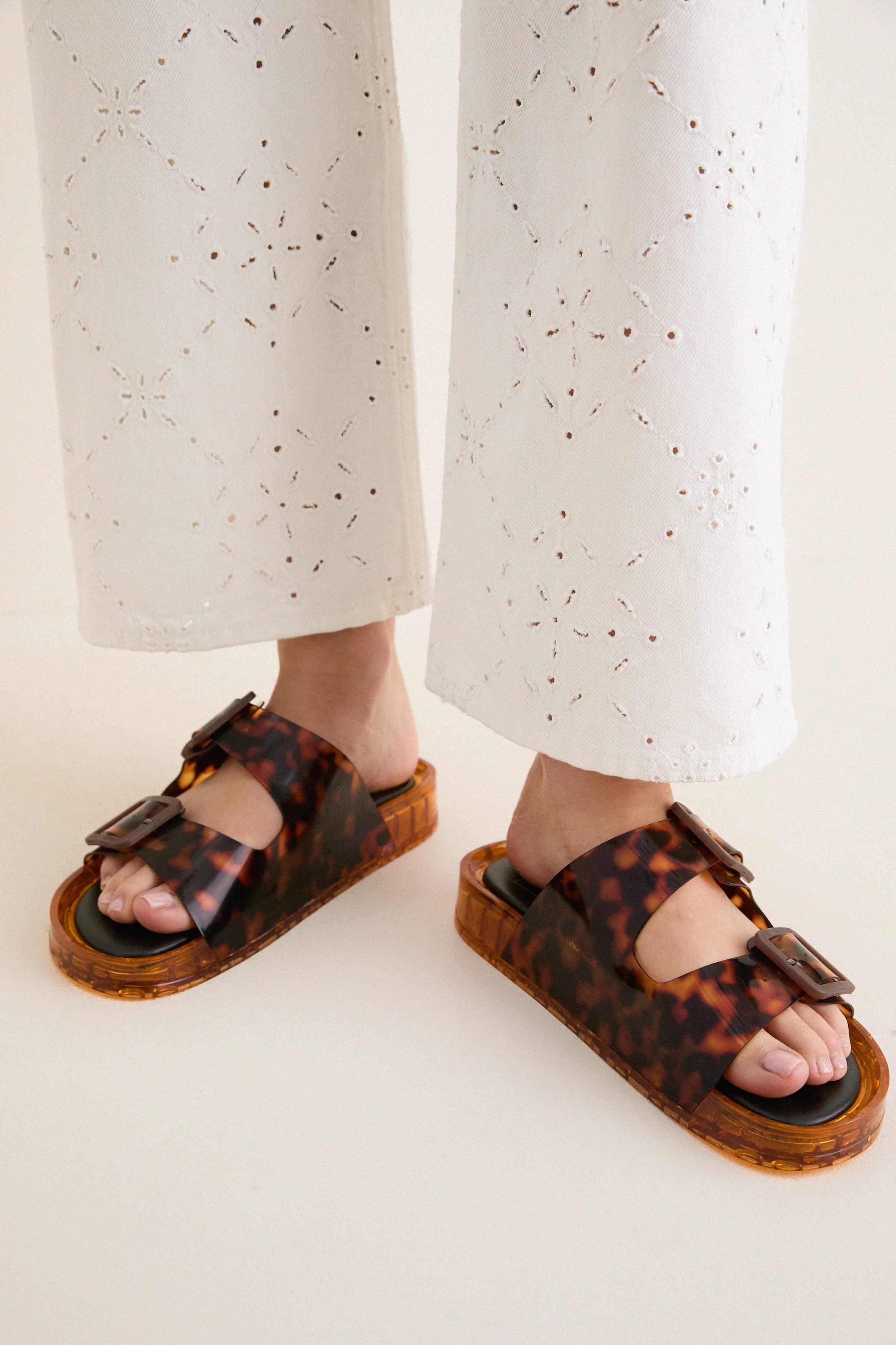 Tortoise Julio Sandals