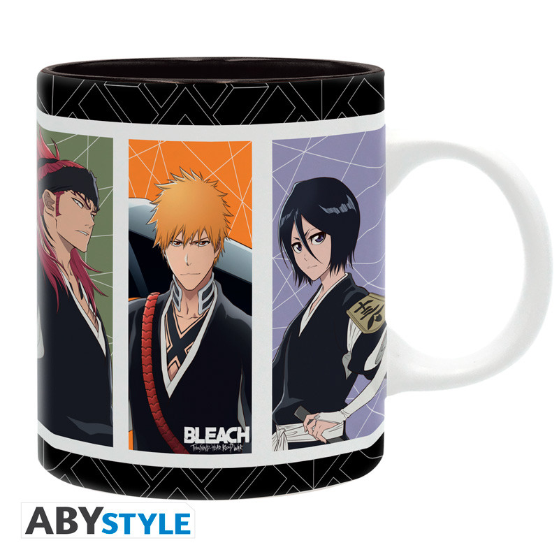 BLEACH TYBW Mug Ichigo & Shinigami group