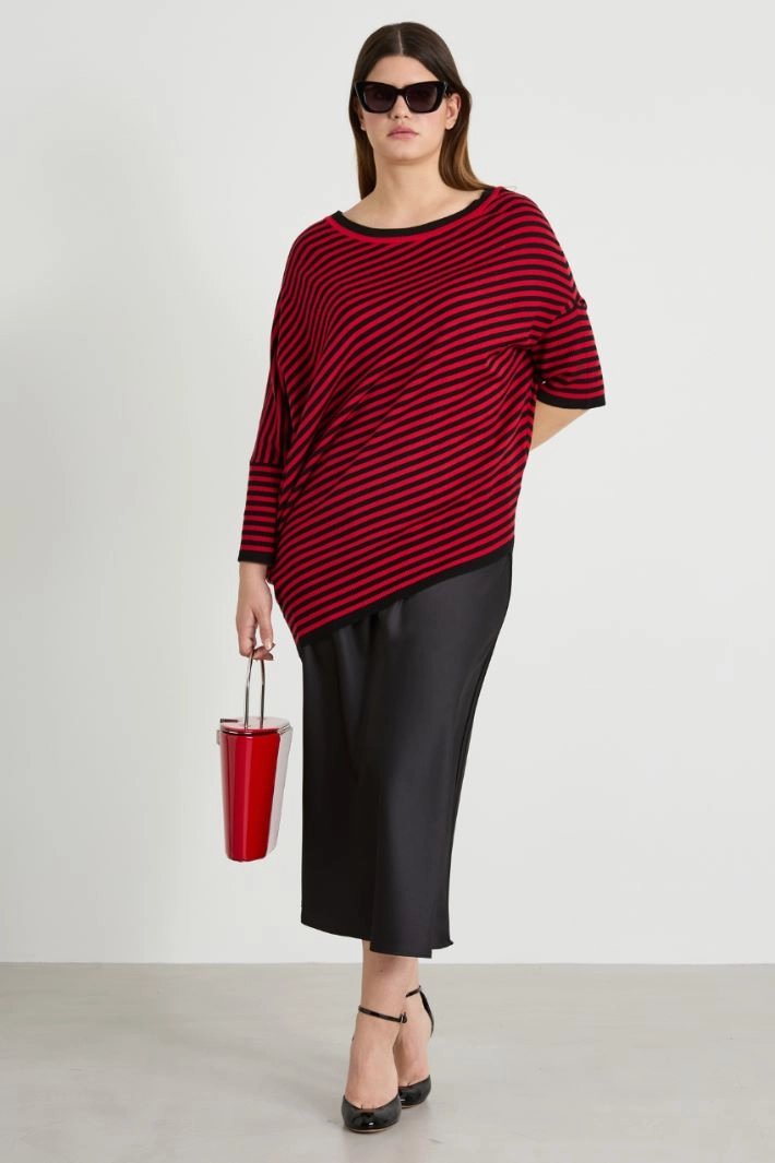 Asymmetrical wool sweater - RED BLACK