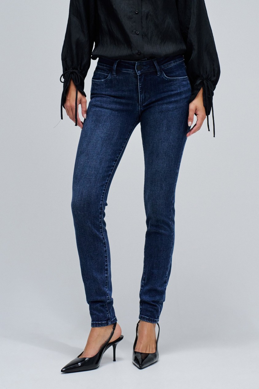 WONDER PUSH UP SKINNY JEANS