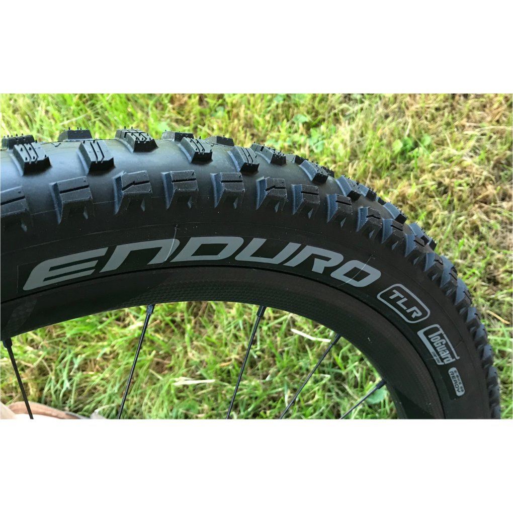 Wolfpack ENDURO MTB Folding Tire - TLR | Hookless Ready | E-25 - 27.5x2.40