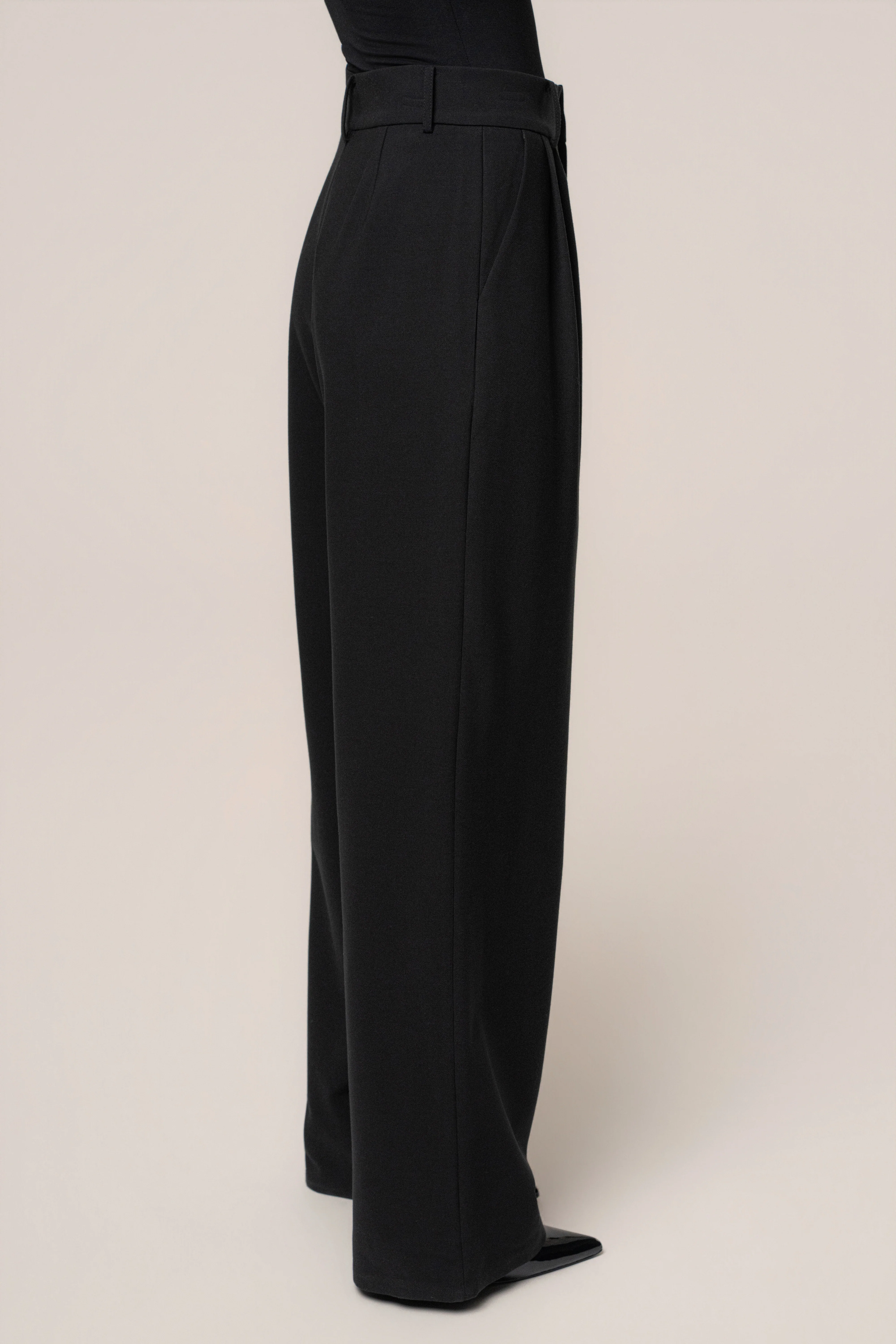 Black Core Standard Pant