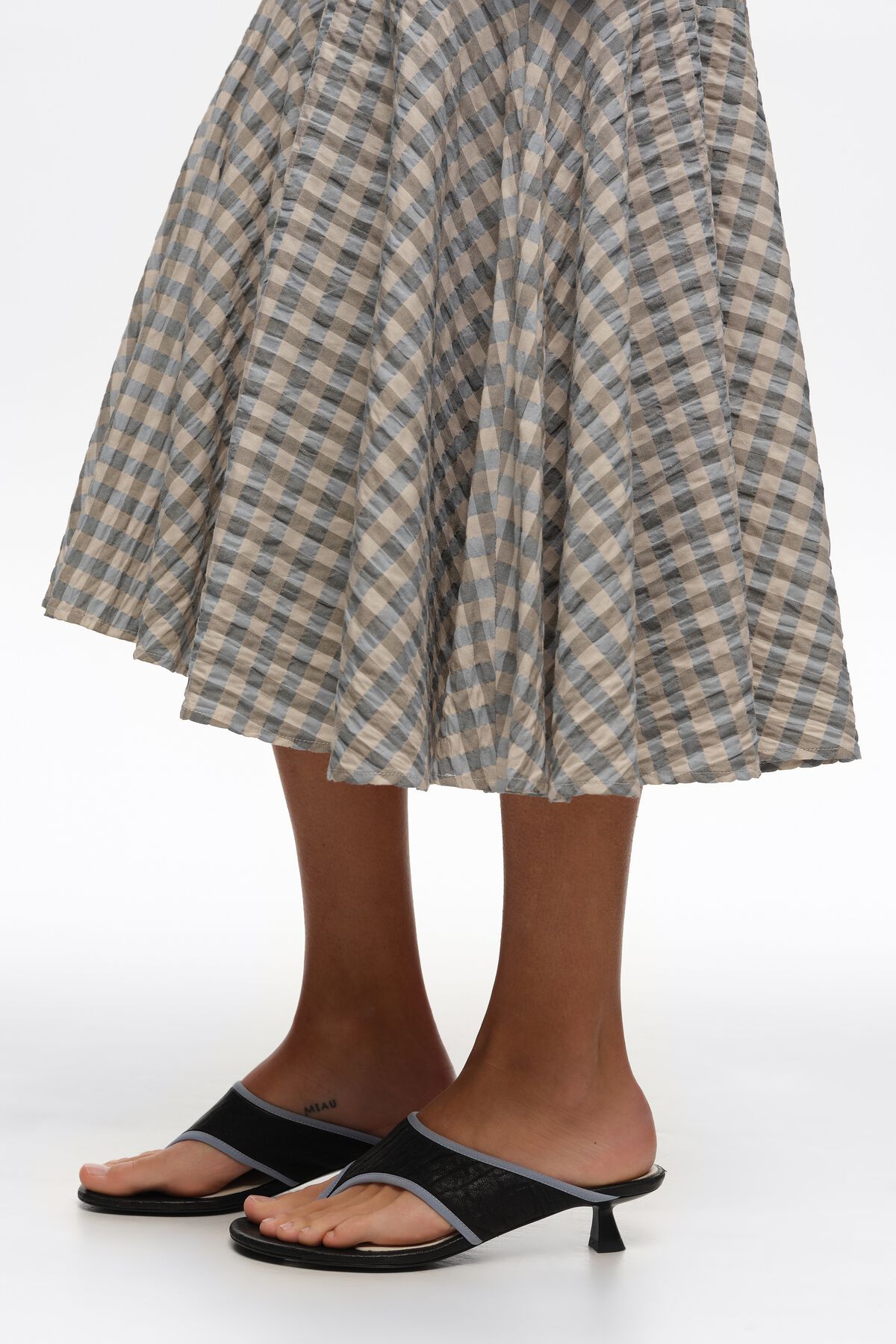 Black leather heel sandal