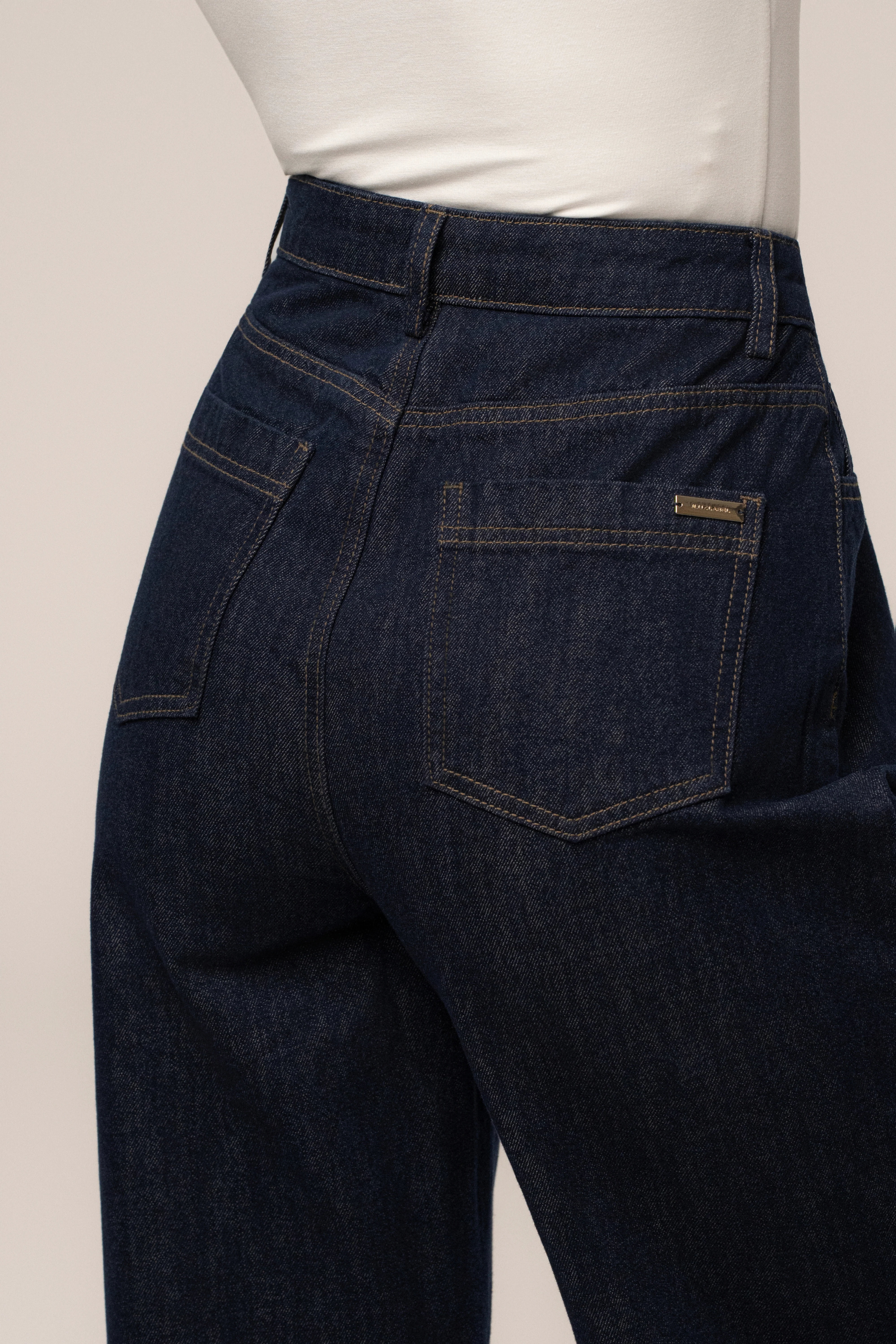 Dark Denim Signature Jean