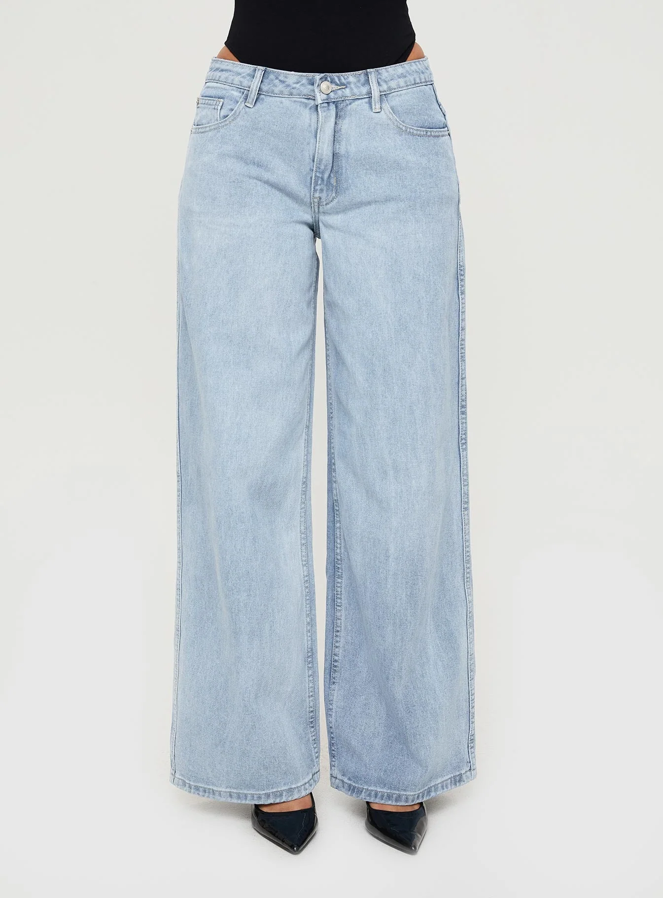 Ramos Low Rise Wide Leg Denim Jeans Light Blue Wash Petite