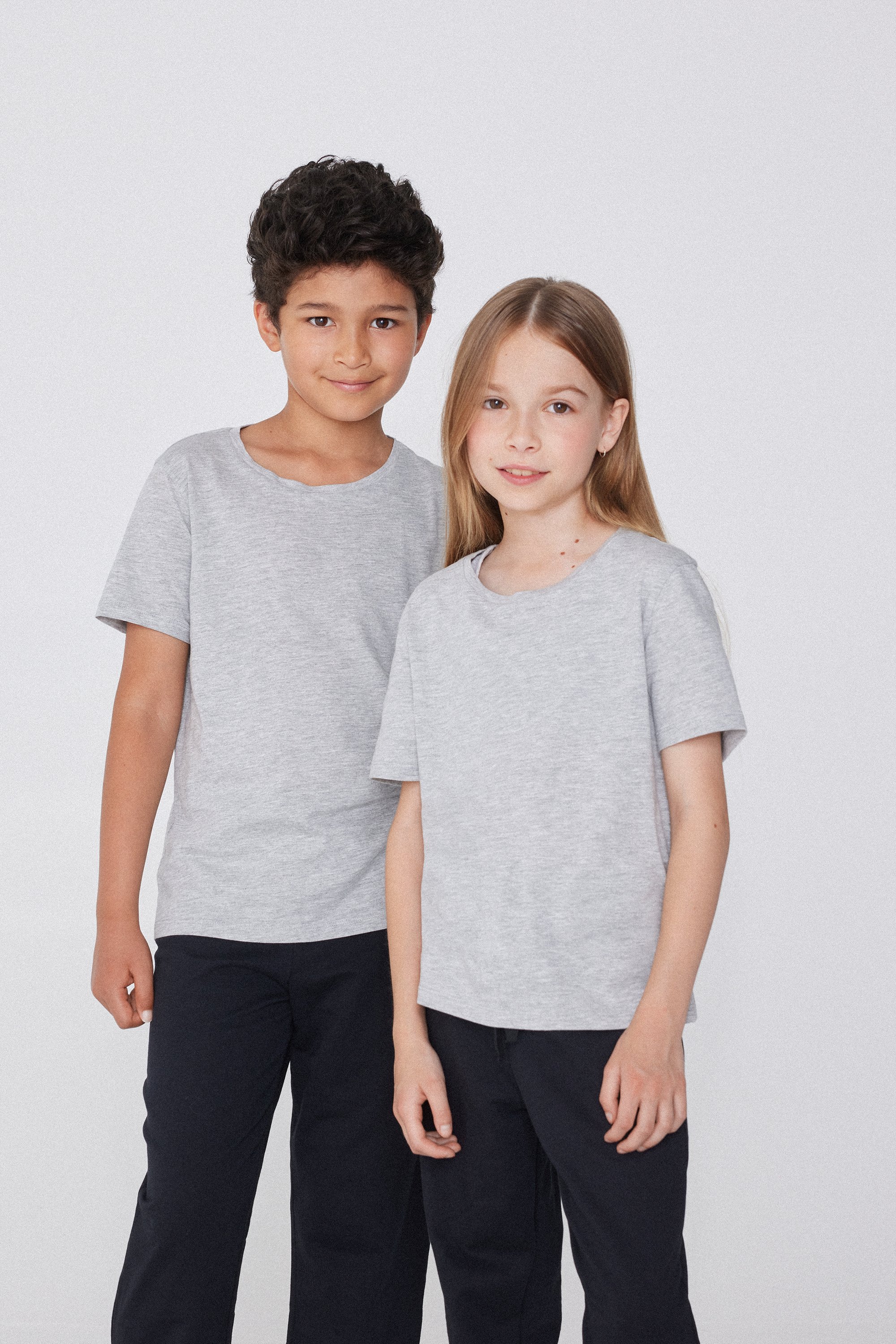 Unisex Kids’ 100% Cotton Basic T-shirt with Rounded Neck